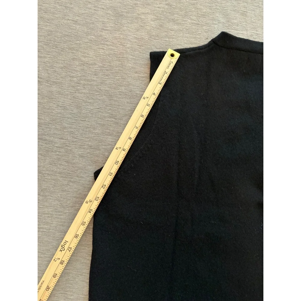 GAP Mens 100% Lambswool Sweater Vest Black